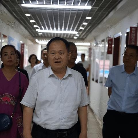 母婴马甲品牌的崛起与挑战