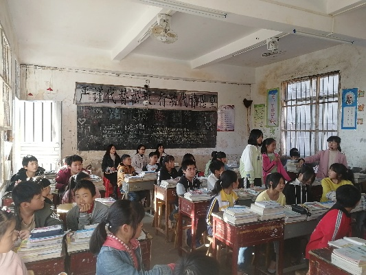 乡村学校管理者如何打造温馨教育港湾