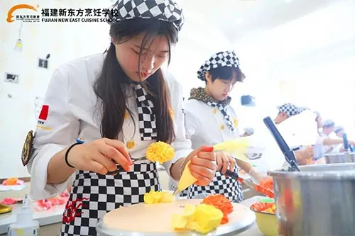 瑞丽市学西点烘焙，这些地方让你成为烘焙达人！