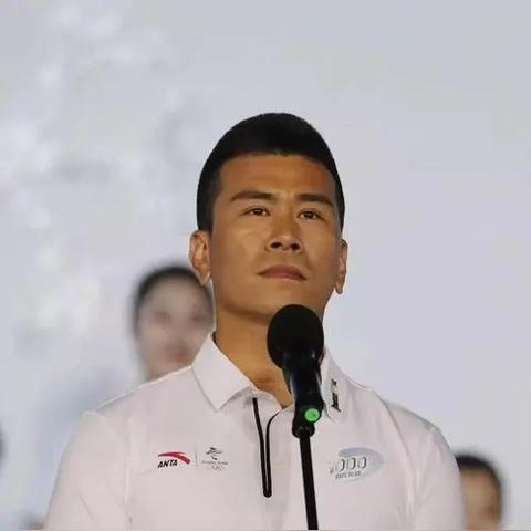 江苏白酒小众黑马冠什么，从地方酒厂到现象级网红，如何逆袭出圈？