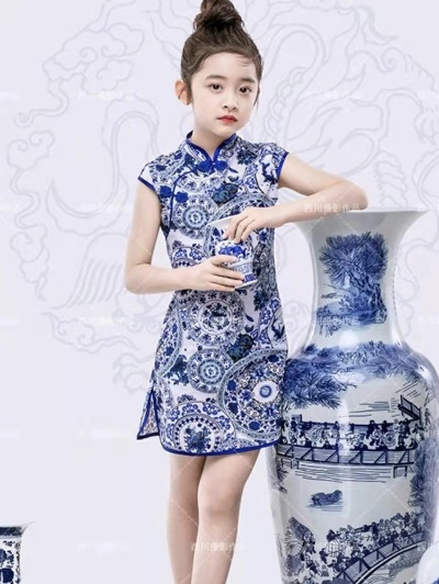青花瓷旗袍，小众品牌的东方美学密码