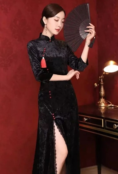 穿出东方美学！手把手教你选对金丝绒旗袍