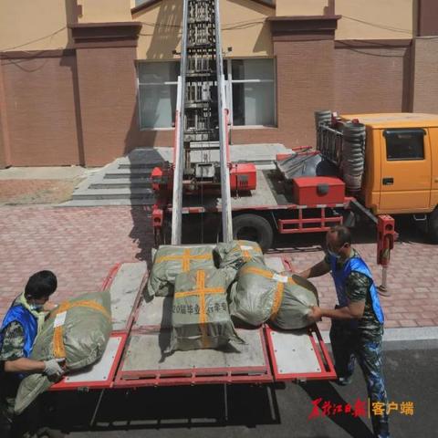 云梯车搬家车品牌全解析，高空的搬运专家如何改变行业？