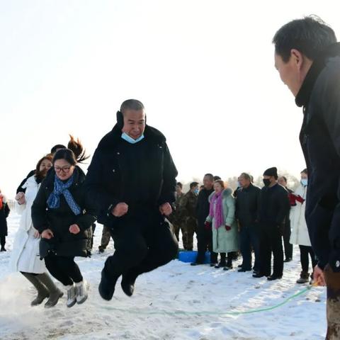 冬奥户外品牌广告，冰雪运动，激情与时尚的完美融合