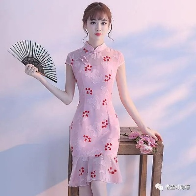 低领旗袍裙这样穿才高级！8大品牌实测+搭配指南，手把手教你选对裙