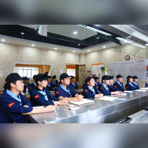 初中毕业女生学西点指南，从零基础到职业发展的全攻略
