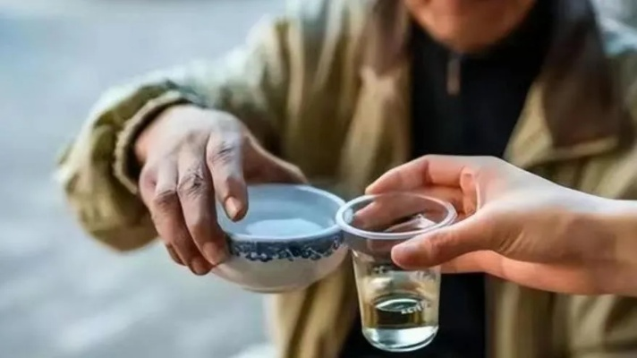 四百多块的白酒到底值不值？手把手教你选对平价好酒