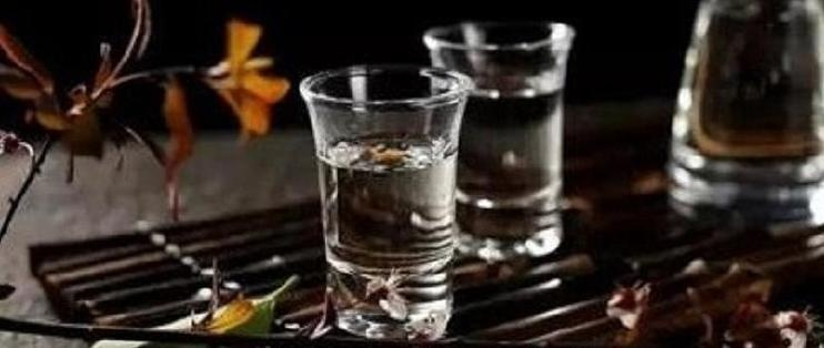 四百多块的白酒到底值不值？手把手教你选对平价好酒