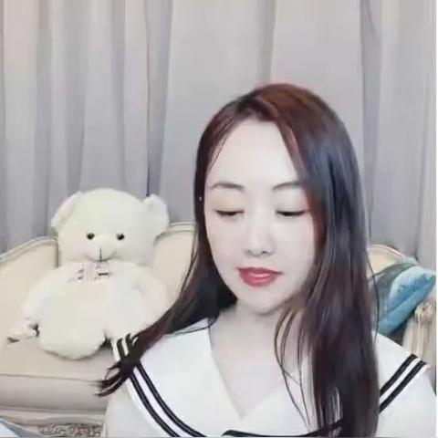 杨颖的面膜使用秘籍大公开！从平价到高端，这些品牌她都在用