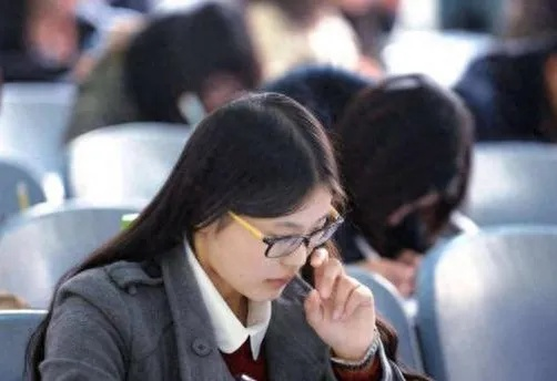 大专生考乡村公务员的实战指南，从零基础到上岸全攻略