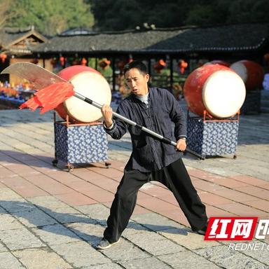吉首市必打卡十大景点排行！土家苗寨+玻璃桥+千年古城，附超全游玩攻略