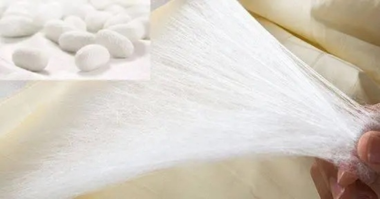 一床被子选对了吗？桑蚕丝/大豆纤维/鸭绒被的避坑指南
