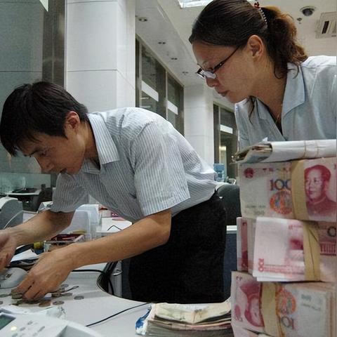 抖音月付然后套出来 抖音月付套现真相，月付用户如何白嫖到千元现金？揭秘隐藏操作与风险