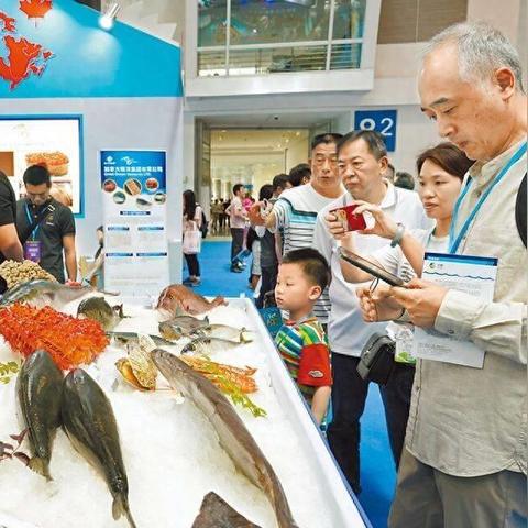 在线联系方式免费，安全风险与道德考量