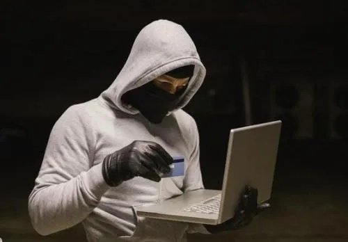 24小时在线接单提现，揭秘网络黑产的隐秘世界