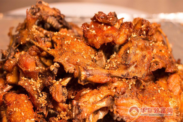 鞍山老品牌鸡架加盟指南，品牌选择与案例分析