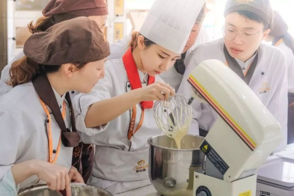 女生学西点指南，从零基础到就业的实用路线图