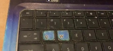 品牌电脑开机键盘亮，常见问题与解决方案