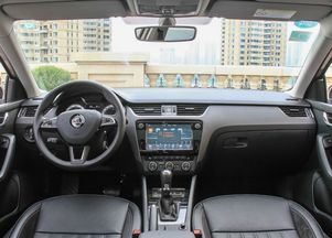 看车猜车品牌，从外观到内饰的购车指南