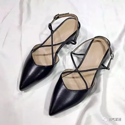 百搭女鞋，时尚与舒适兼得