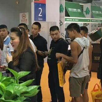 能加盟的品牌包包店推荐