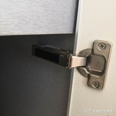 柜门五金品牌避坑指南，手把手教你选到不生锈不变形的隐形冠军