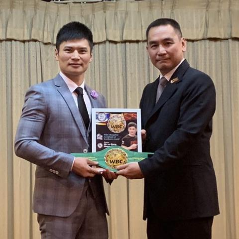 白酒品牌代言人谁在代言？影响力与消费者认知全解析