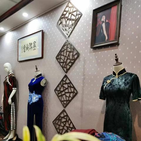 2023真丝新款旗袍图片及价格全解析，从经典到时尚，教你如何选到高性价比好旗袍