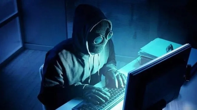 专业黑客24小时在线，揭秘背后的技术、案例与生存法则