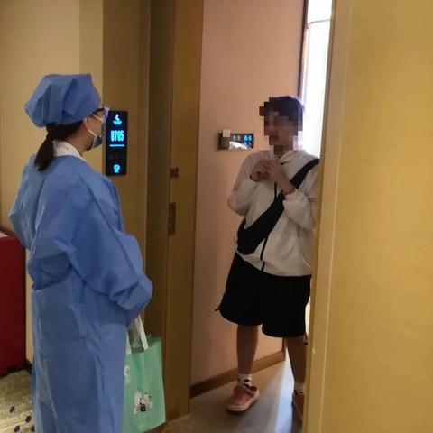 隔离酒店查客人行李记录，探究背后的原因与细节