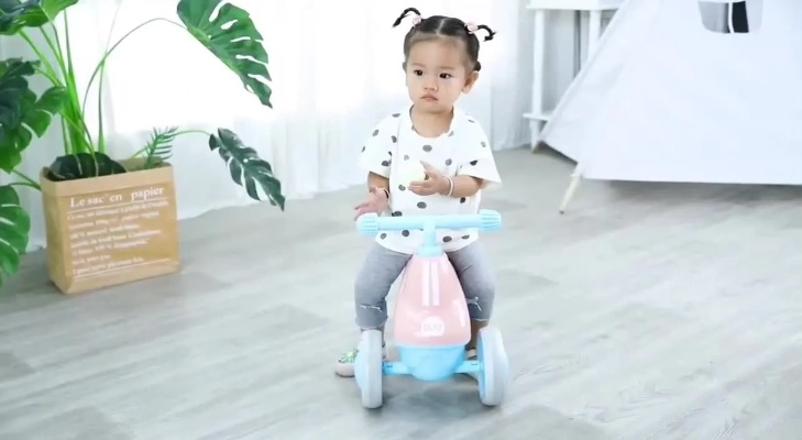 从玩具车到儿童社交货币，揭秘溜溜车扭扭车品牌如何打造千亿童车市场爆款