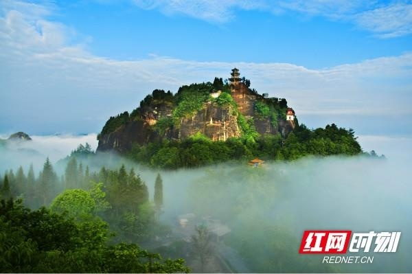 龙山区必打卡景点TOP10，山水人文全攻略，附隐藏玩法与避坑指南