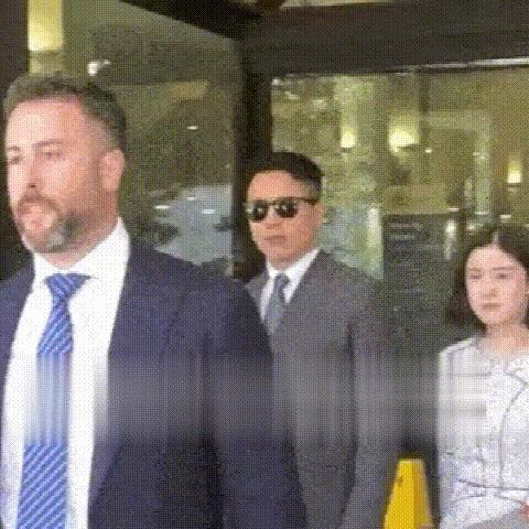 如何查看我老公的手机短信记录信息？