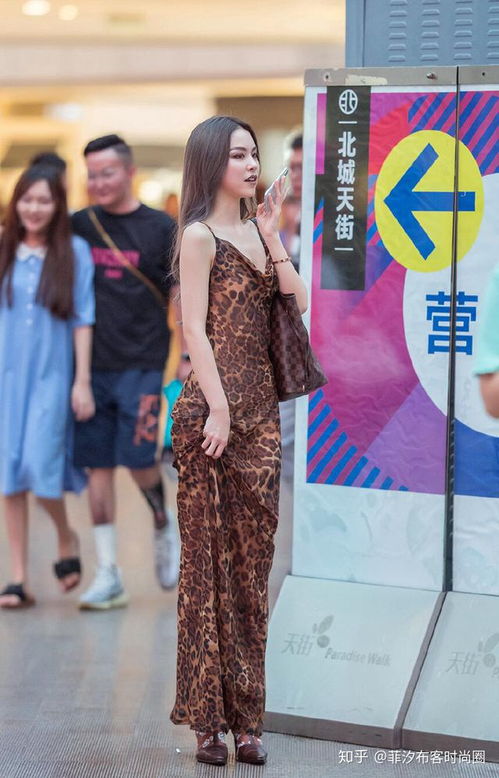 黑色长款旗袍，经典与时尚的完美融合—2023年十大品牌及穿搭指南