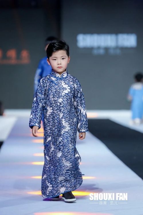 阿丹同款旗袍品牌全解析，从传统工艺到现代时尚的蜕变之路