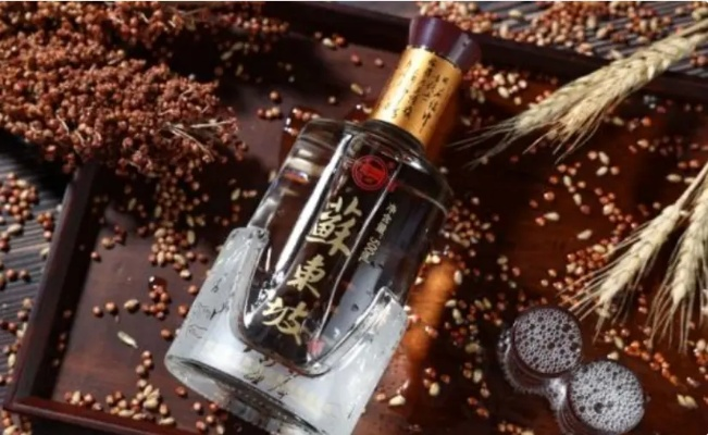 中国纯粮白酒品牌排行，喝得出的匠心与品质，这10款最值得入手！