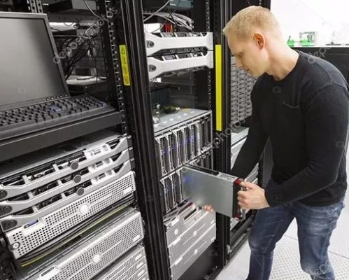 物理服务器选购指南，三大品牌对比与实战经验分享