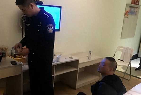 公安局查开房行动揭秘