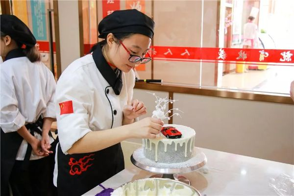 东丽学西点，为什么这里成为烘焙爱好者的首选？