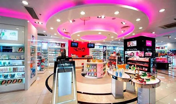 彩妆品牌代理加盟店推荐—探寻热门品牌与加盟店