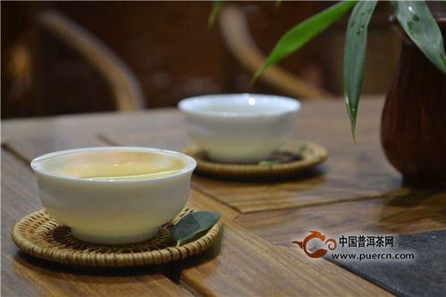 像烟灰的茶叶是假烟灰还是真茶香？揭秘烟灰茶背后的品牌与故事