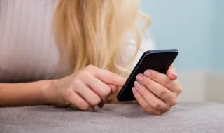 如何查看男朋友手机短信？这5种方法+避雷指南全解析