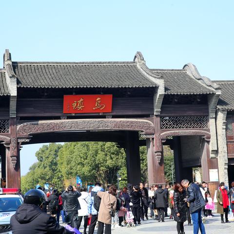 四年级也能画得超棒！乡村夜晚图创作全攻略