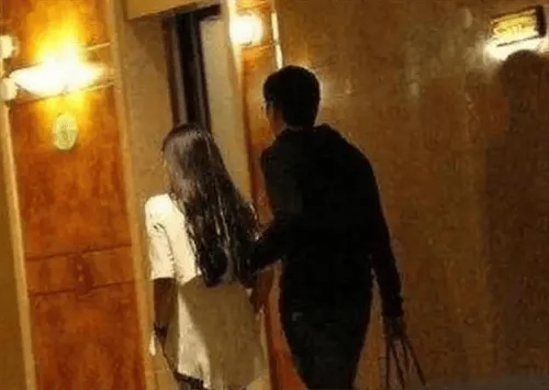 揭秘老公开房背后的故事
