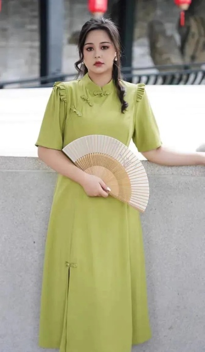 弹力旗袍大码品牌推荐，穿出曲线美，大码女孩也能自信出街！
