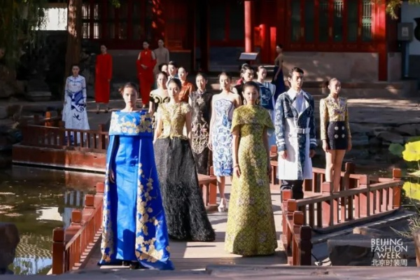 从苏绣到秀场，揭秘中国奢侈品旗袍品牌的崛起密码