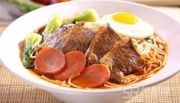 哪些牛肉面品牌加盟靠谱？深度解析品牌信誉与加盟案例