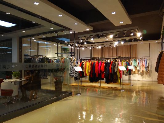 广州品牌女装加盟市场概览