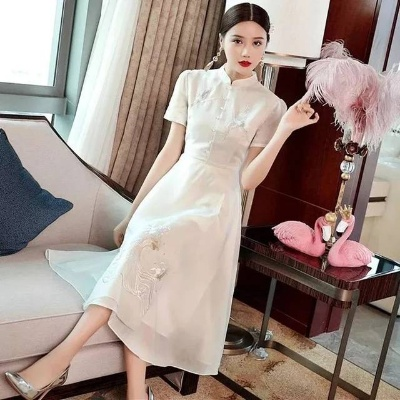高个子女生选旗袍别踩雷！这5大品牌让你显高又显气质