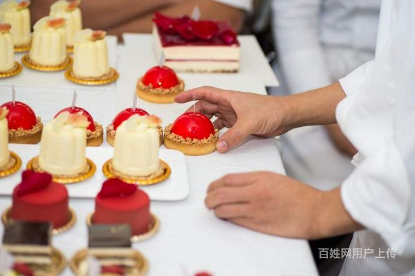 鹰潭西点蛋糕培训全攻略，手把手教你选对培训班